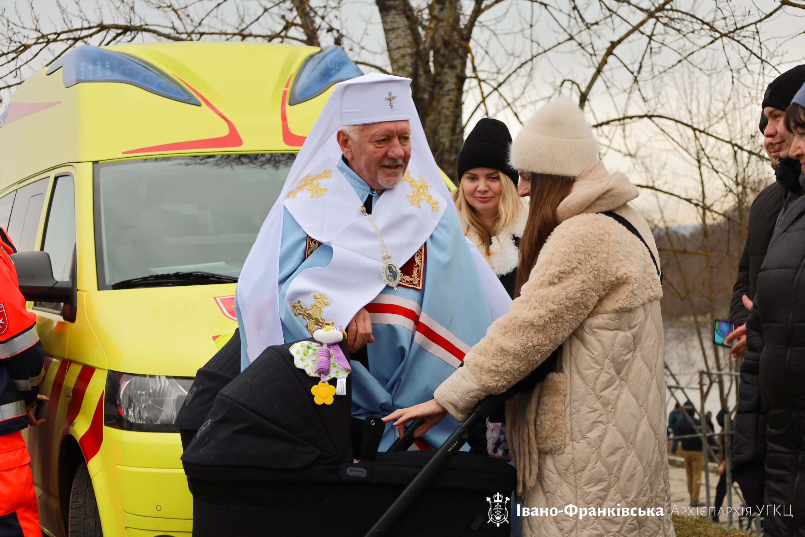 На річці Бистриця Надвірнянська відбулося традиційне водосвяття На річці Бистриця Надвірнянська відбулося традиційне водосвяття