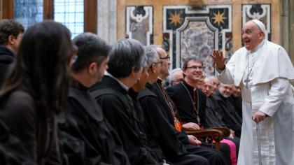 Папа: знання Божого слова - це не просто ерудиція, мета - краще жити Євангелієм Папа: знання Божого слова - це не просто ерудиція, мета - краще жити Євангелієм