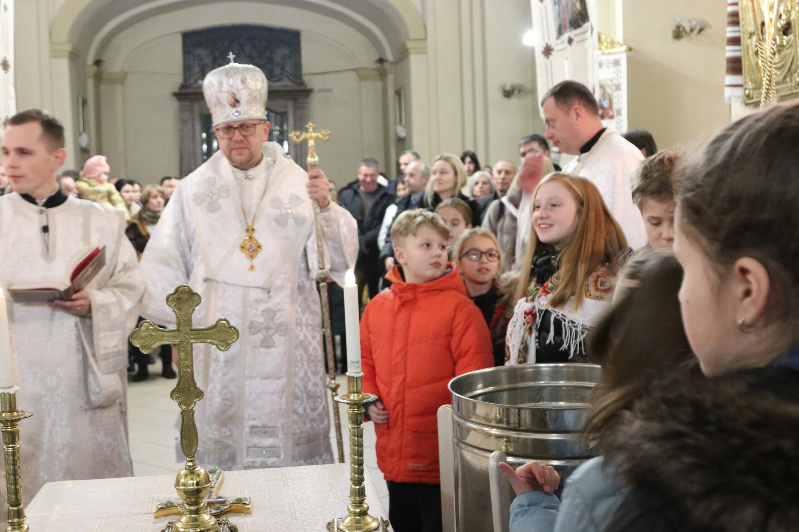«Пронесімо гідно впродовж життя все те, що ми отримали в хрещенні», – владика Володимир на Богоявлення «Пронесімо гідно впродовж життя все те, що ми отримали в хрещенні», – владика Володимир на Богоявлення