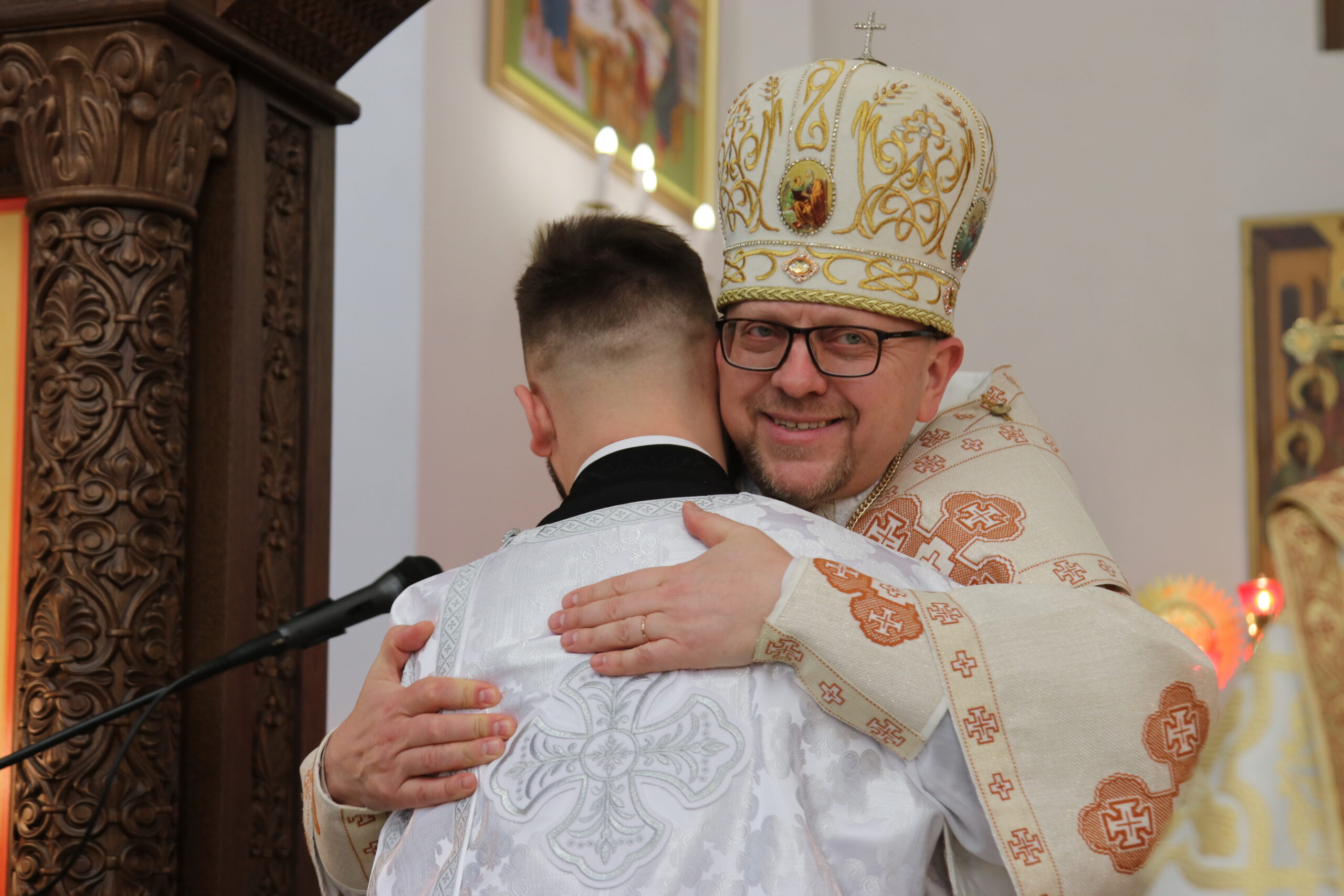 «Просимо святителів Василія, Григорія та Івана опікуватися Олексієм»: Владика Володимир звершив дияконське рукоположення Олексія Ядчишина «Просимо святителів Василія, Григорія та Івана опікуватися Олексієм»: Владика Володимир звершив дияконське рукоположення Олексія Ядчишина