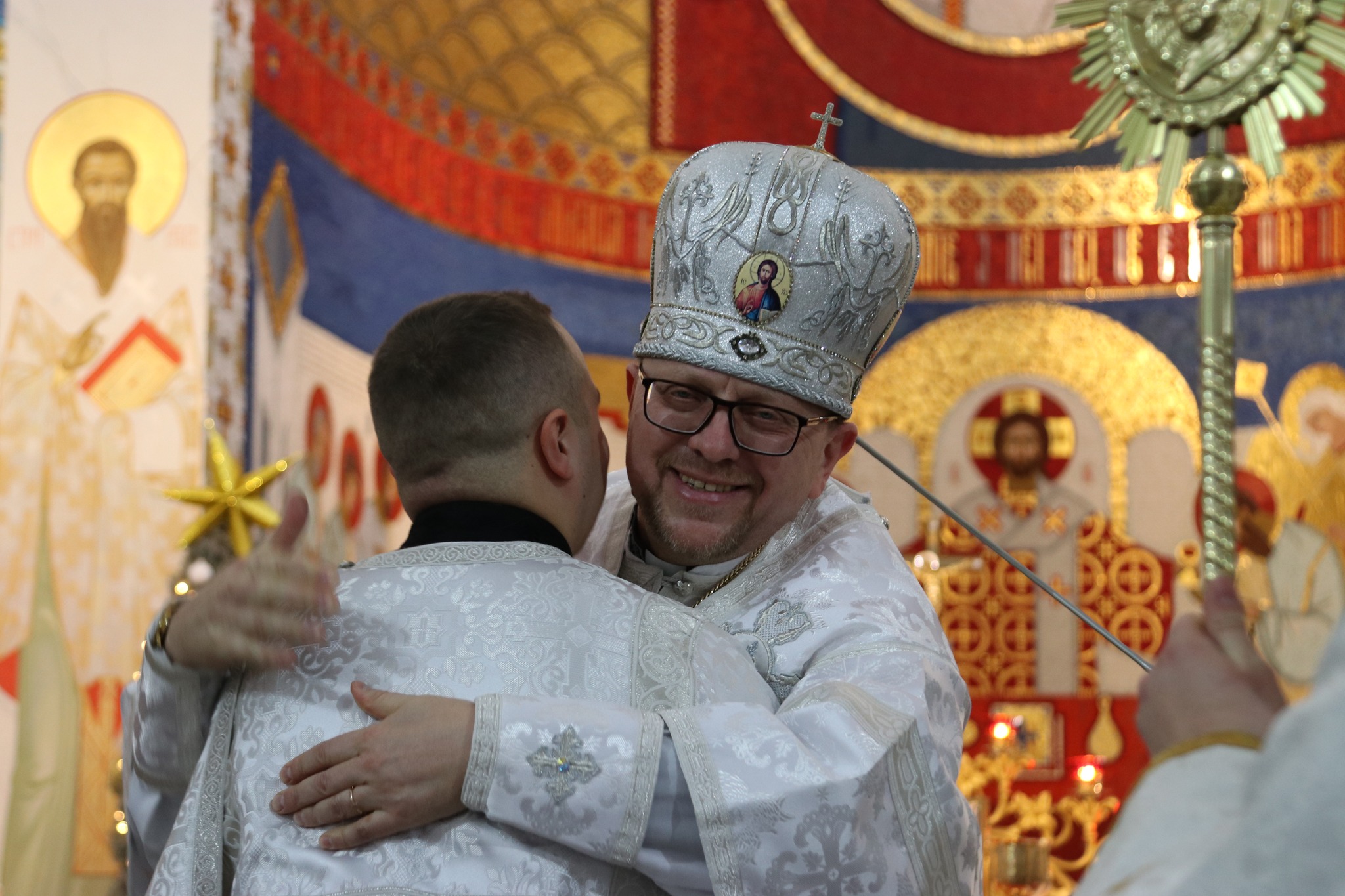 «Присутність Бога серед людей є найкращим відображенням миру», – Владика Володимир звершив дияконське рукоположення Романа Стасіва «Присутність Бога серед людей є найкращим відображенням миру», – Владика Володимир звершив дияконське рукоположення Романа Стасіва