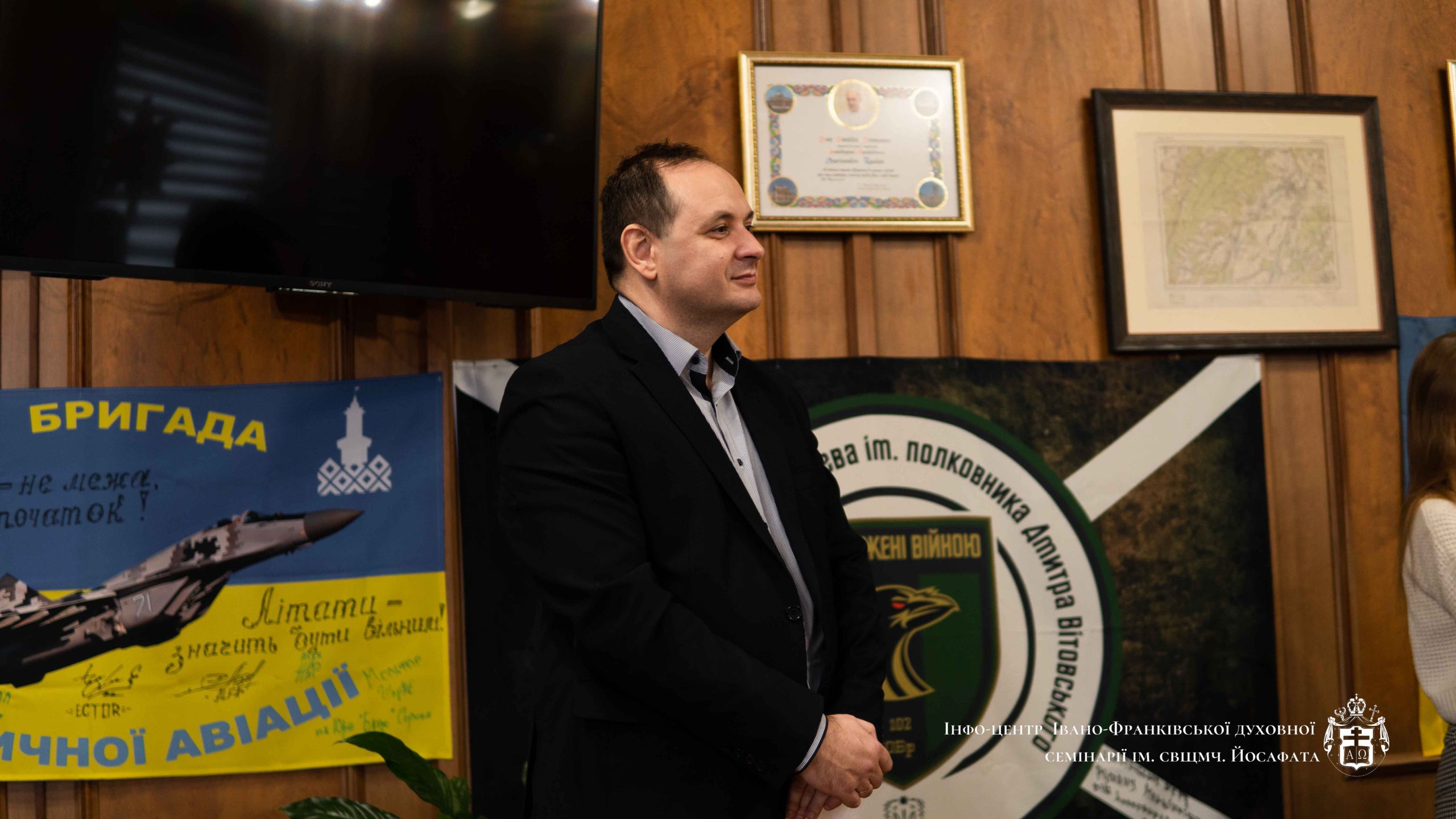 Семінарійна спільнота із колядою завітала до Митрополита Володимира і Владики Миколи Семінарійна спільнота із колядою завітала до Митрополита Володимира і Владики Миколи