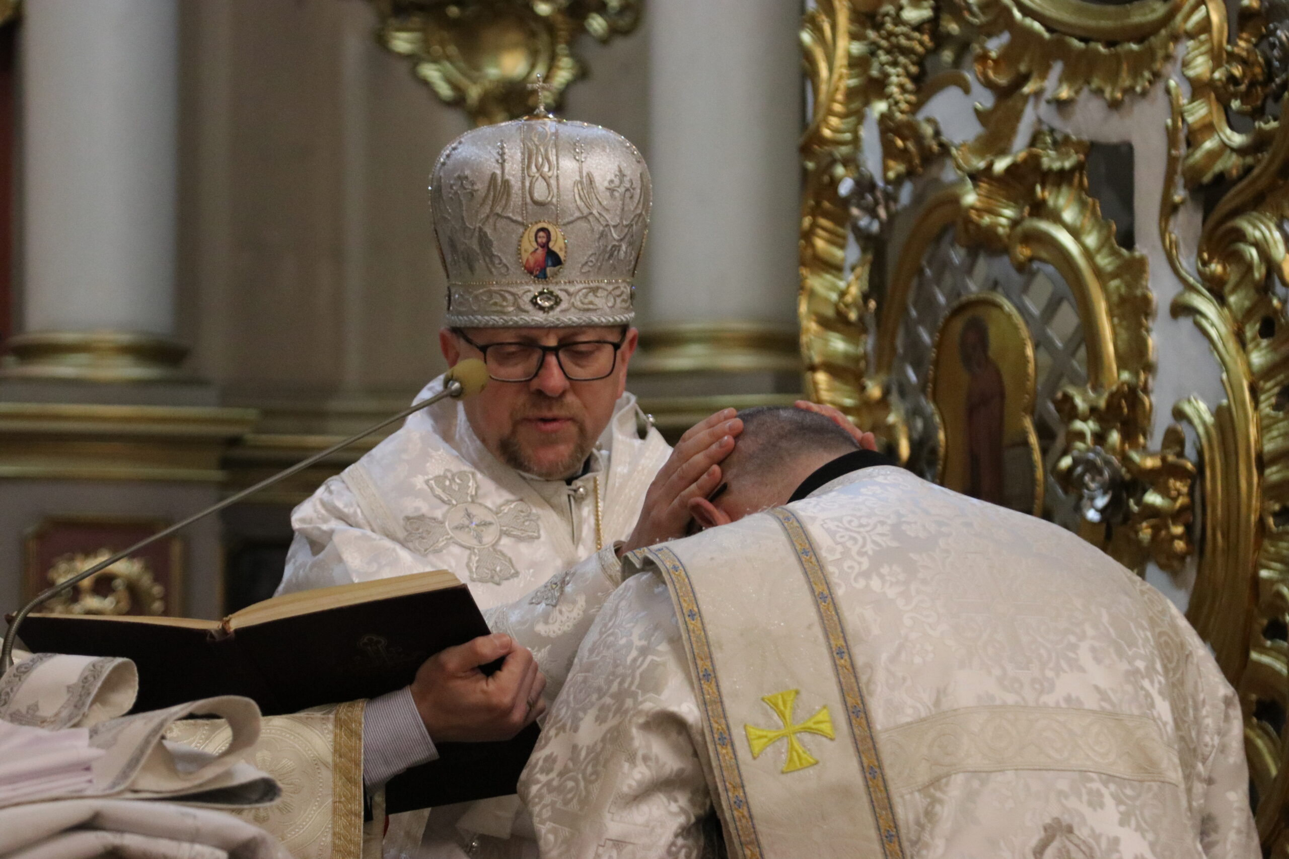 «Тату, я вже священник! Молися за мене…»: у 54 роки диякон Юрій Дроф’як стає священником «Тату, я вже священник! Молися за мене…»: у 54 роки диякон Юрій Дроф’як стає священником