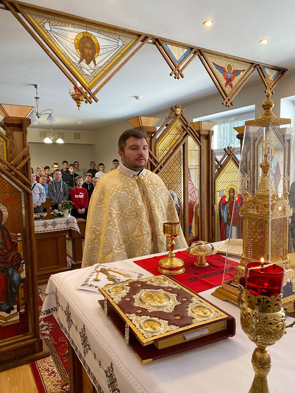 У Львівській Архиєпархії стартував освітньо-виховний захід «Школа вівтарника» У Львівській Архиєпархії стартував освітньо-виховний захід «Школа вівтарника»