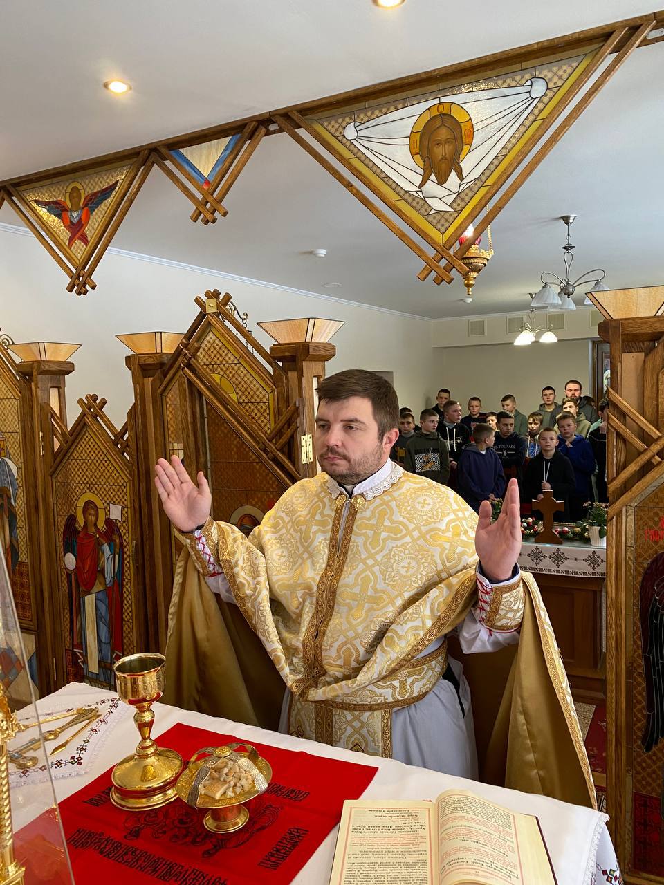 У Львівській Архиєпархії стартував освітньо-виховний захід «Школа вівтарника» У Львівській Архиєпархії стартував освітньо-виховний захід «Школа вівтарника»