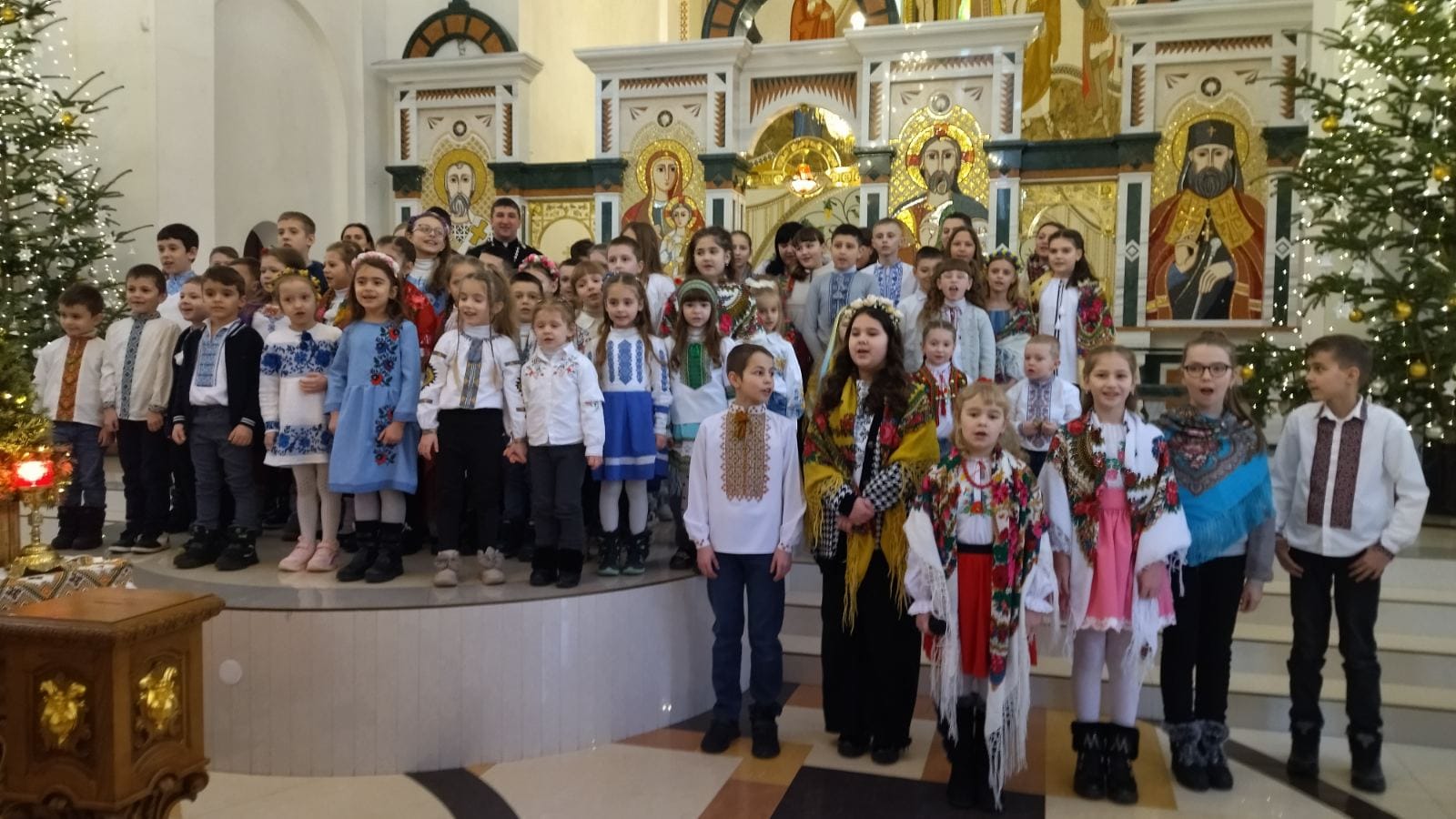 У соборі Преображення Господнього відбулася урочиста розколяда У соборі Преображення Господнього відбулася урочиста розколяда