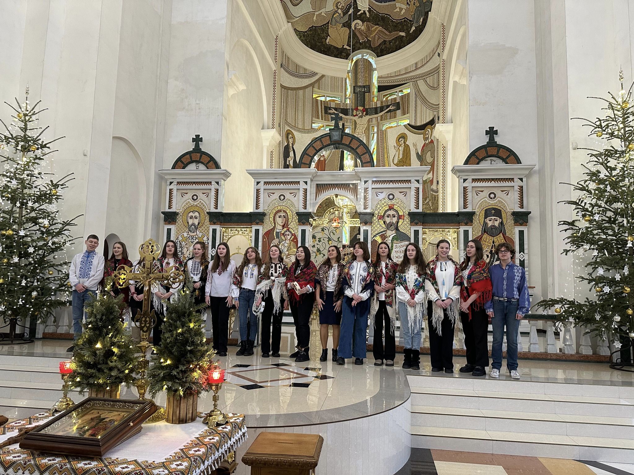 У соборі Преображення Господнього відбулася урочиста розколяда У соборі Преображення Господнього відбулася урочиста розколяда