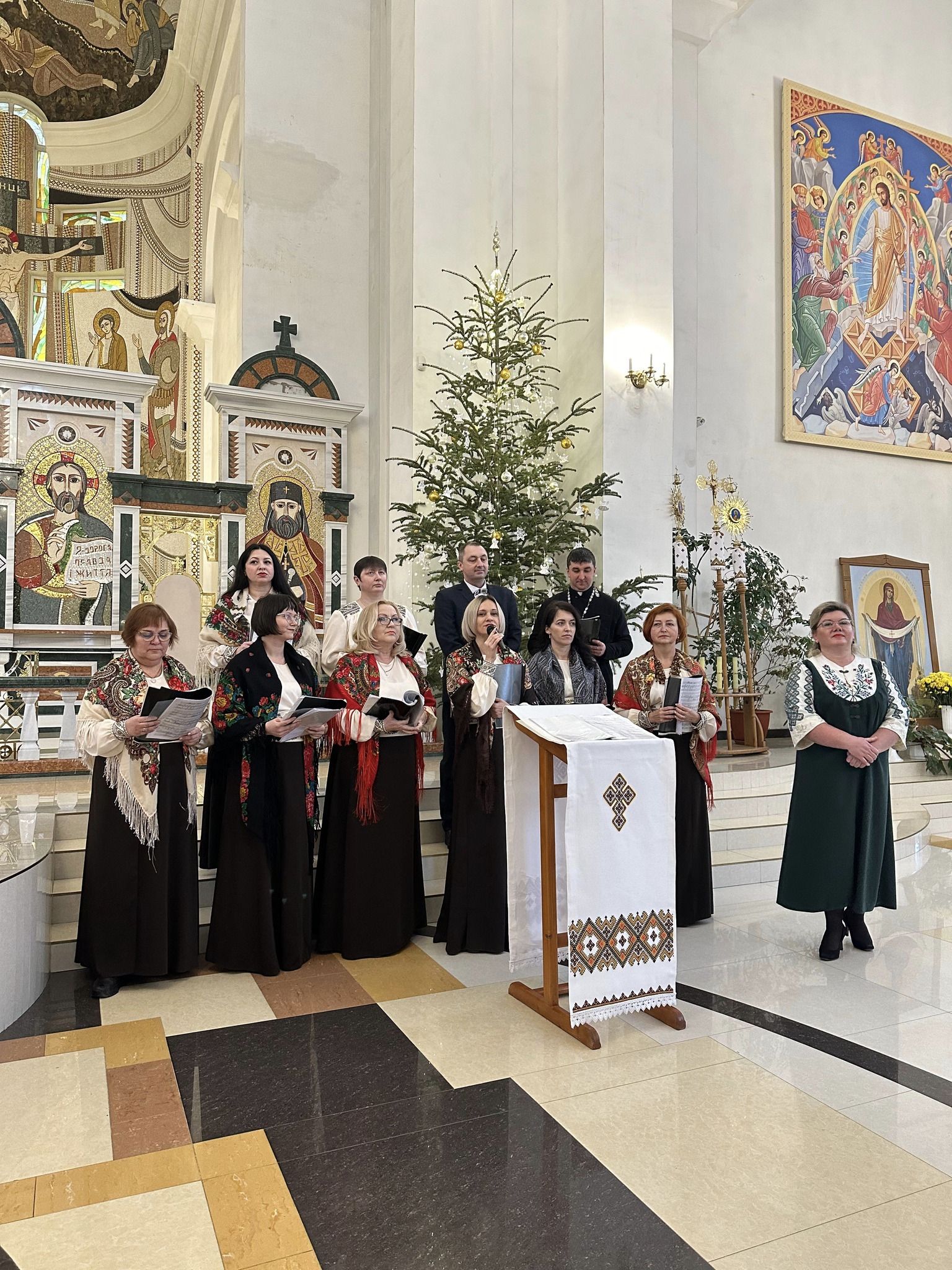 У соборі Преображення Господнього відбулася урочиста розколяда У соборі Преображення Господнього відбулася урочиста розколяда