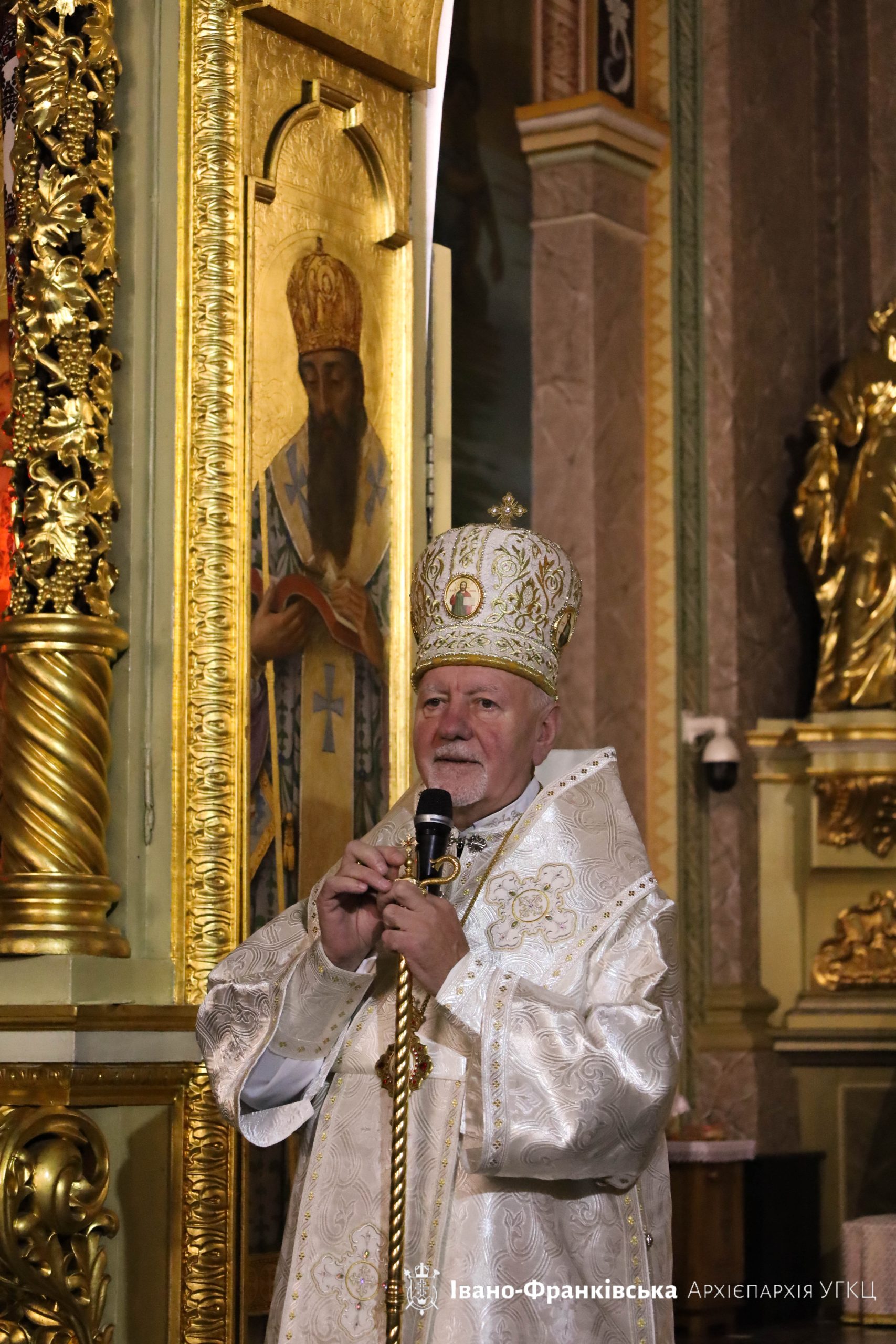 В Архікатедральному соборі відбулась подячна Архієрейська Літургія за прожитий рік В Архікатедральному соборі відбулась подячна Архієрейська Літургія за прожитий рік