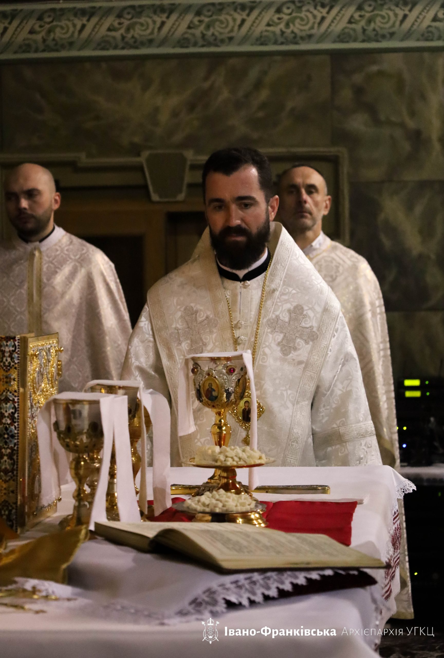 В Архікатедральному соборі відбулась подячна Архієрейська Літургія за прожитий рік В Архікатедральному соборі відбулась подячна Архієрейська Літургія за прожитий рік