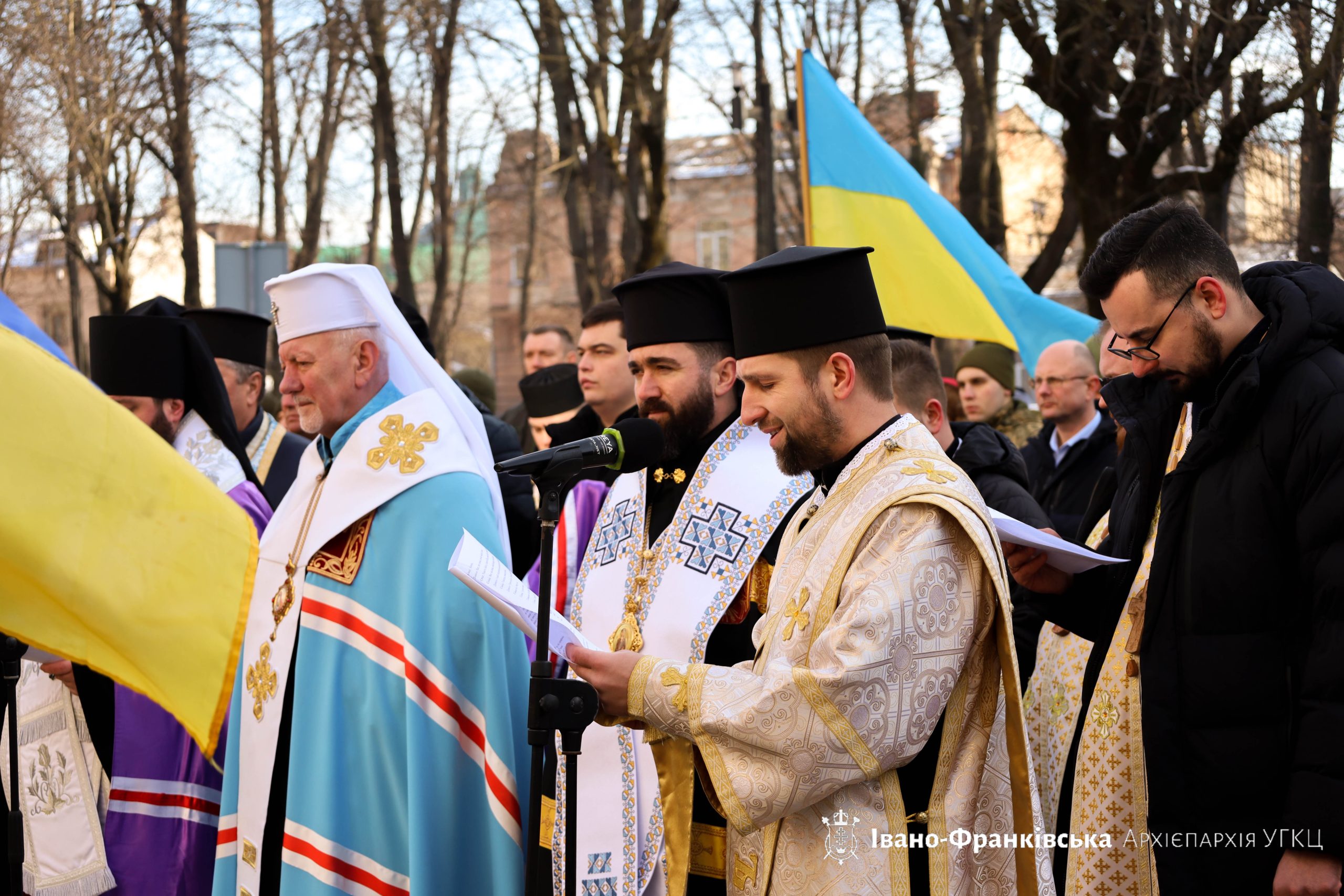 В Івано-Франківську молитовно відзначили день Соборності України В Івано-Франківську молитовно відзначили день Соборності України