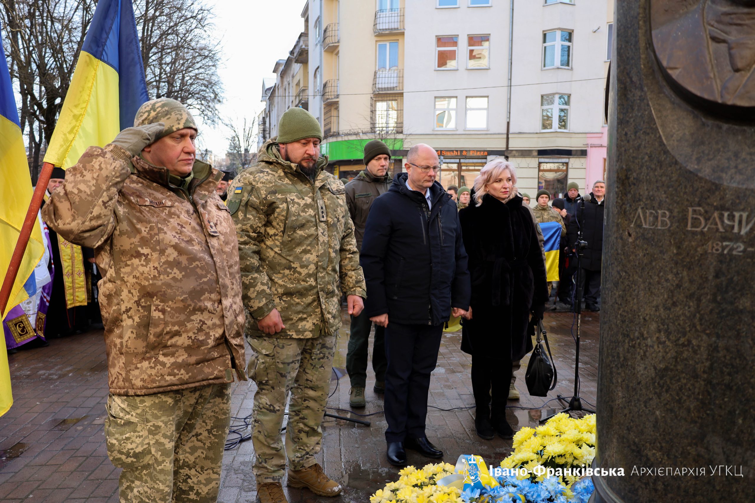В Івано-Франківську молитовно відзначили день Соборності України В Івано-Франківську молитовно відзначили день Соборності України