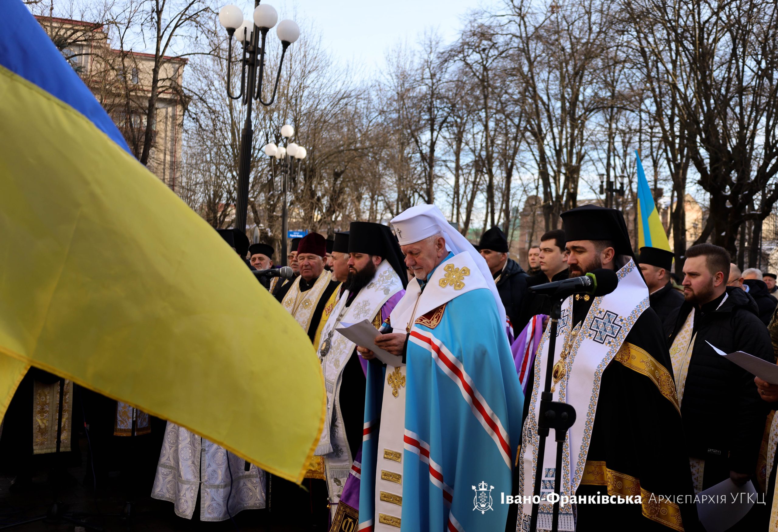 В Івано-Франківську молитовно відзначили день Соборності України В Івано-Франківську молитовно відзначили день Соборності України