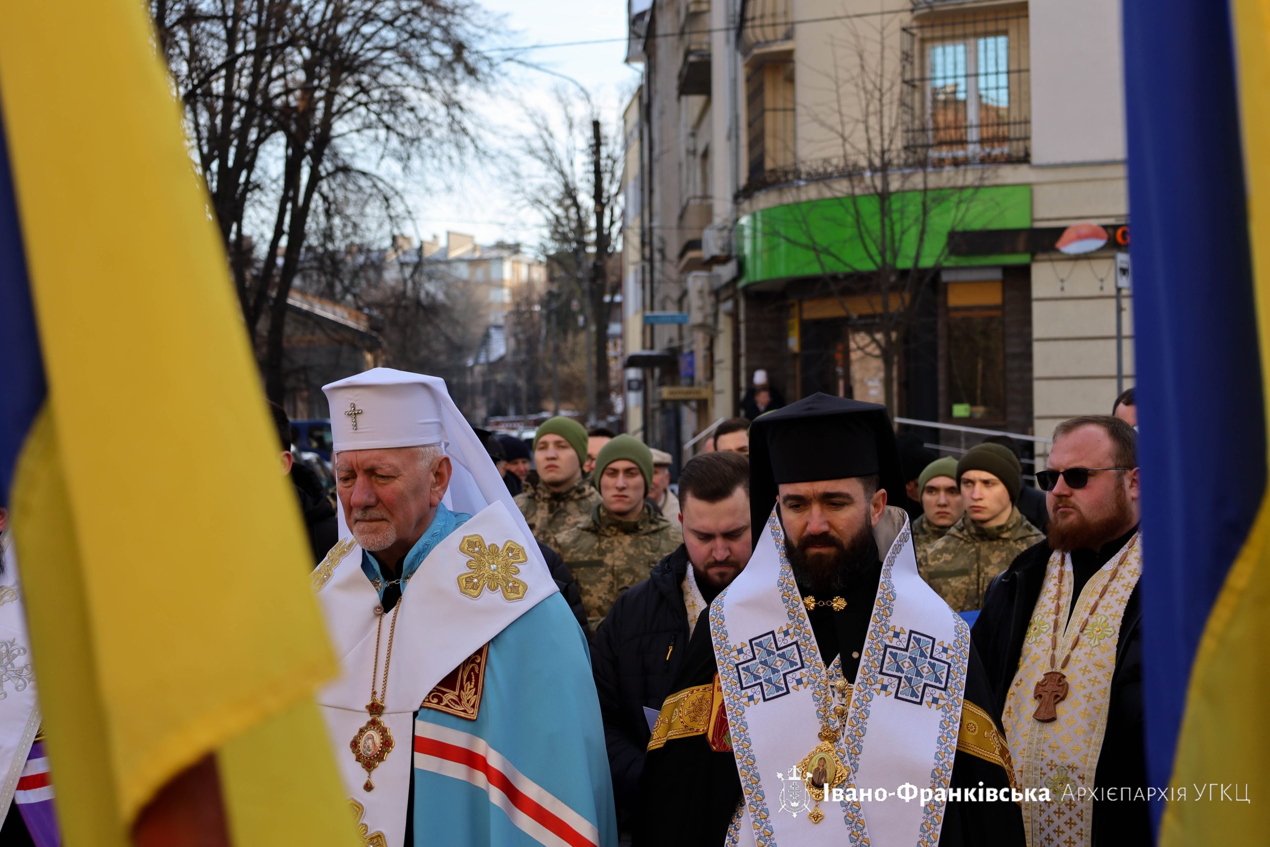 В Івано-Франківську молитовно відзначили день Соборності України В Івано-Франківську молитовно відзначили день Соборності України