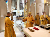 Архиєрейська Божественна Літургія в день Трьох святителів