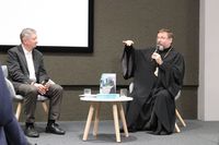 &laquo;Бог не&nbsp;покинув Україну&raquo;&nbsp;&mdash; в&nbsp;УКУ презентували книжку-розмову Блаженнішого Святослава з&nbsp;польським журналістом 