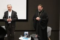 &laquo;Бог не&nbsp;покинув Україну&raquo;&nbsp;&mdash; в&nbsp;УКУ презентували книжку-розмову Блаженнішого Святослава з&nbsp;польським журналістом 