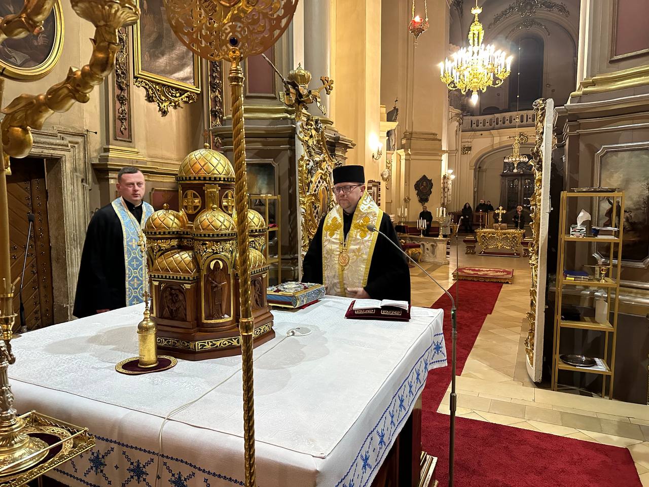 «Дякуймо Богові за людей, яким ми покликані служити»: у перший понеділок лютого в Архикатедрі традиційно молилися за медиків та їх пацієнтів «Дякуймо Богові за людей, яким ми покликані служити»: у перший понеділок лютого в Архикатедрі традиційно молилися за медиків та їх пацієнтів