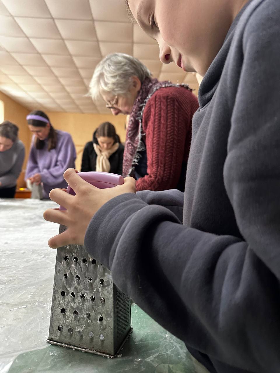 Для учасників катехитичної школи села Вербилівці провели майстер-клас із виготовлення стрітенських свічок Для учасників катехитичної школи села Вербилівці провели майстер-клас із виготовлення стрітенських свічок