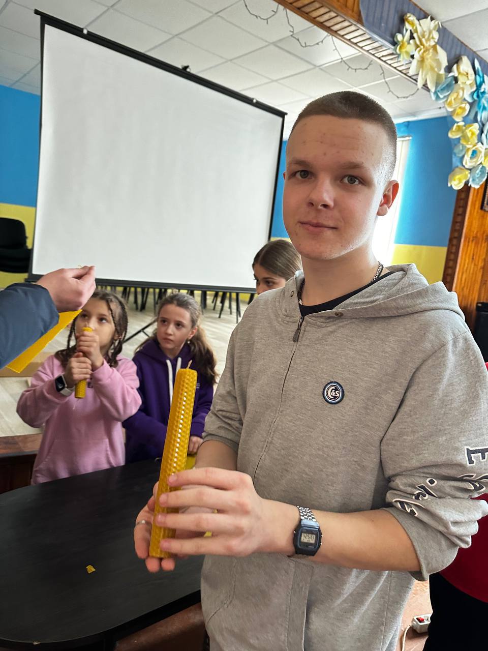 Для учасників катехитичної школи села Вербилівці провели майстер-клас із виготовлення стрітенських свічок Для учасників катехитичної школи села Вербилівці провели майстер-клас із виготовлення стрітенських свічок