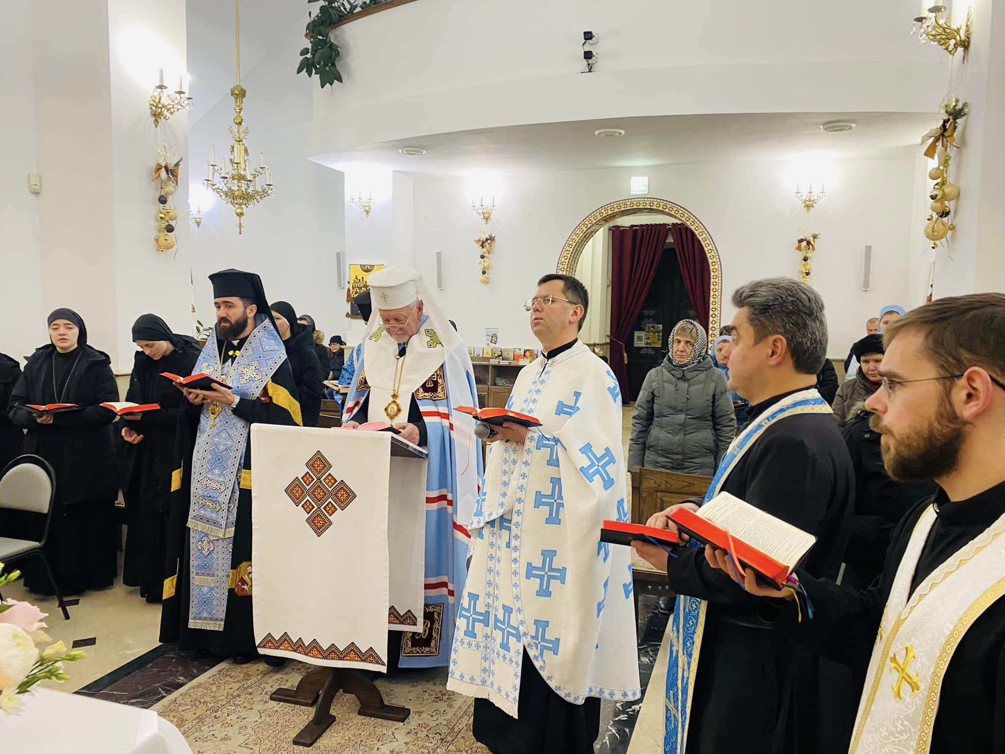 «Дорога до Господа не є легкою, тому нам потрібно йти нею у єдності», — Митрополит Володимир до богопосвячених осіб «Дорога до Господа не є легкою, тому нам потрібно йти нею у єдності», — Митрополит Володимир до богопосвячених осіб