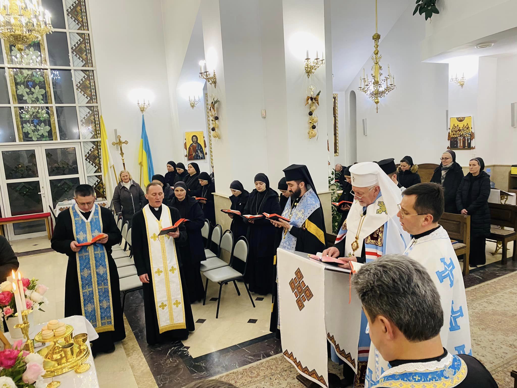 «Дорога до Господа не є легкою, тому нам потрібно йти нею у єдності», — Митрополит Володимир до богопосвячених осіб «Дорога до Господа не є легкою, тому нам потрібно йти нею у єдності», — Митрополит Володимир до богопосвячених осіб