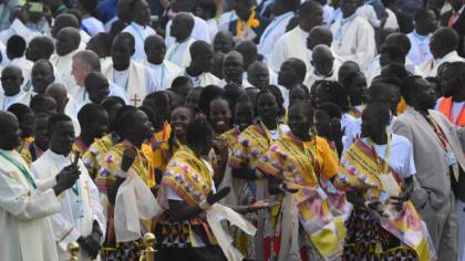 Кардинал Майкл Черні відвідає Південний Судан в річницю папської подорожі Кардинал Майкл Черні відвідає Південний Судан в річницю папської подорожі