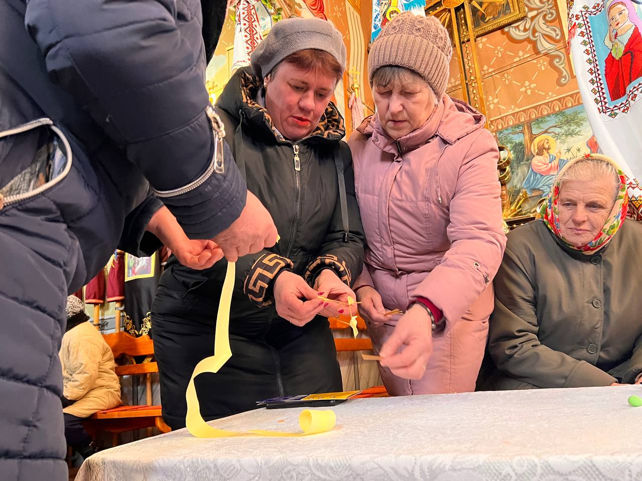 Команда Карітасу завітала на парафію села Колодіївка Команда Карітасу завітала на парафію села Колодіївка