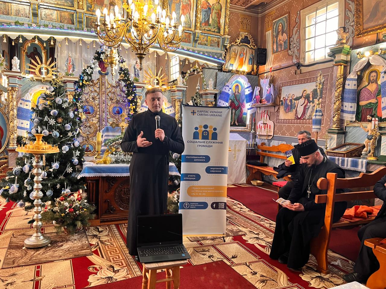 Команда Карітасу завітала на парафію села Колодіївка Команда Карітасу завітала на парафію села Колодіївка