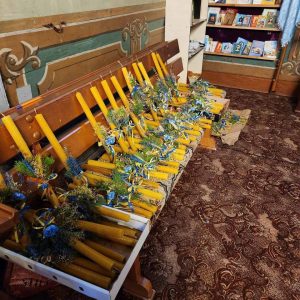 На кількох парафіях Тисменицького протопресвітеріату відбулась акція «Стрітенська свічка зігріє Воїна» На кількох парафіях Тисменицького протопресвітеріату відбулась акція «Стрітенська свічка зігріє Воїна»