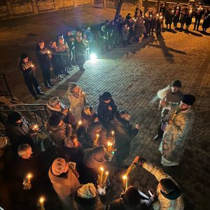 На кількох парафіях Тисменицького протопресвітеріату відбулась акція «Стрітенська свічка зігріє Воїна» На кількох парафіях Тисменицького протопресвітеріату відбулась акція «Стрітенська свічка зігріє Воїна»