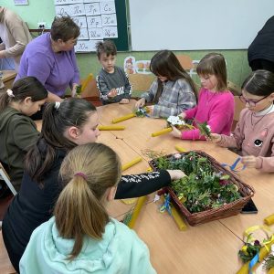 На кількох парафіях Тисменицького протопресвітеріату відбулась акція «Стрітенська свічка зігріє Воїна» На кількох парафіях Тисменицького протопресвітеріату відбулась акція «Стрітенська свічка зігріє Воїна»