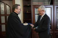 Посол Литви вручив Главі УГКЦ пам’ятну медаль, присвячену ювілею святого Йосафата Посол Литви вручив Главі УГКЦ пам’ятну медаль, присвячену ювілею святого Йосафата