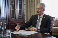 Посол Литви вручив Главі УГКЦ пам’ятну медаль, присвячену ювілею святого Йосафата Посол Литви вручив Главі УГКЦ пам’ятну медаль, присвячену ювілею святого Йосафата