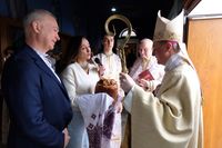 &laquo;Щоденно молюся вервицю за&nbsp;ваш народ&raquo;,&nbsp;&mdash; єпископ Стефан Гессе до&nbsp;українців в&nbsp;Гамбурзі