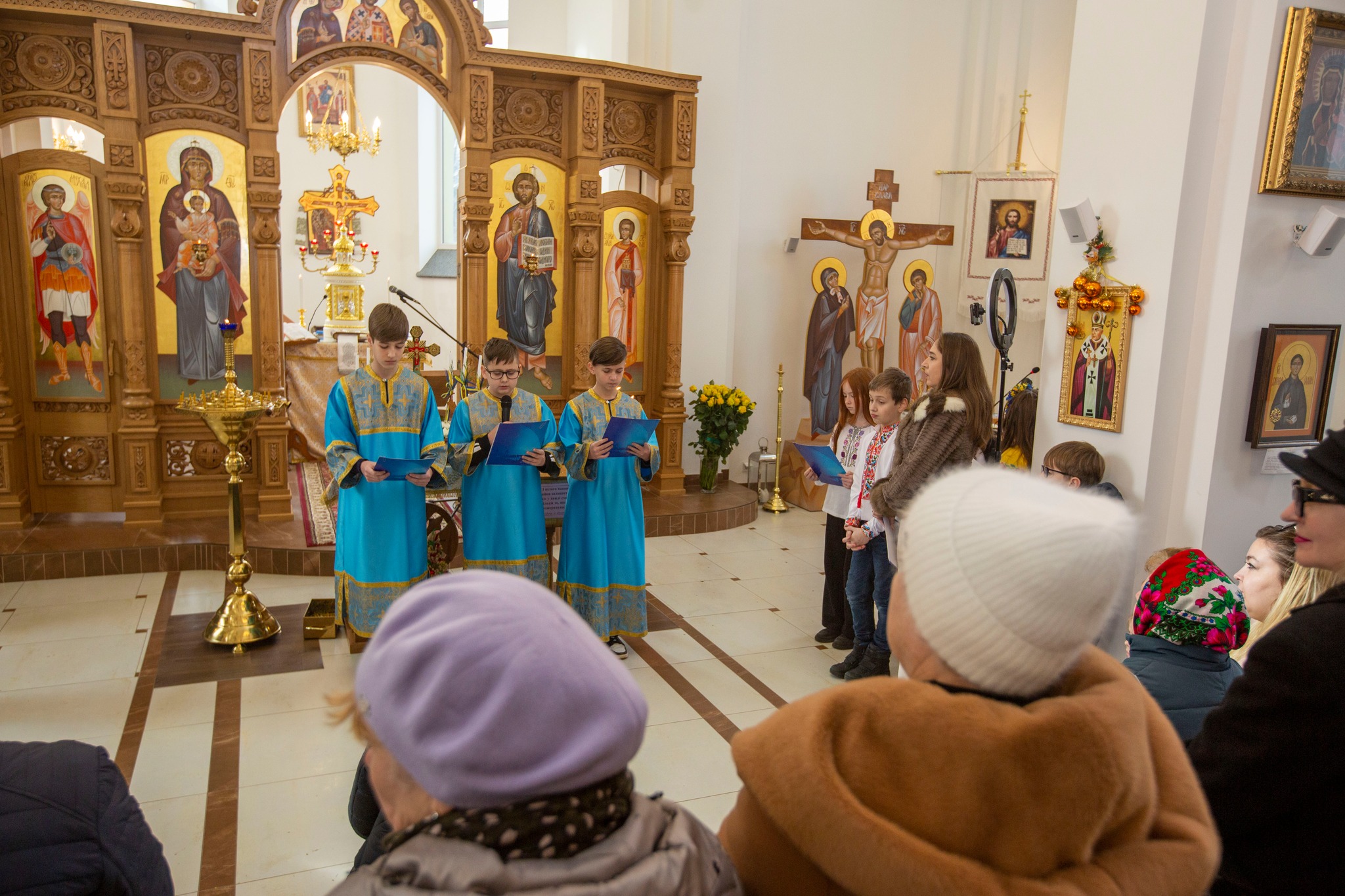 У храмі Трьох Святителів відзначили храмовий празник У храмі Трьох Святителів відзначили храмовий празник