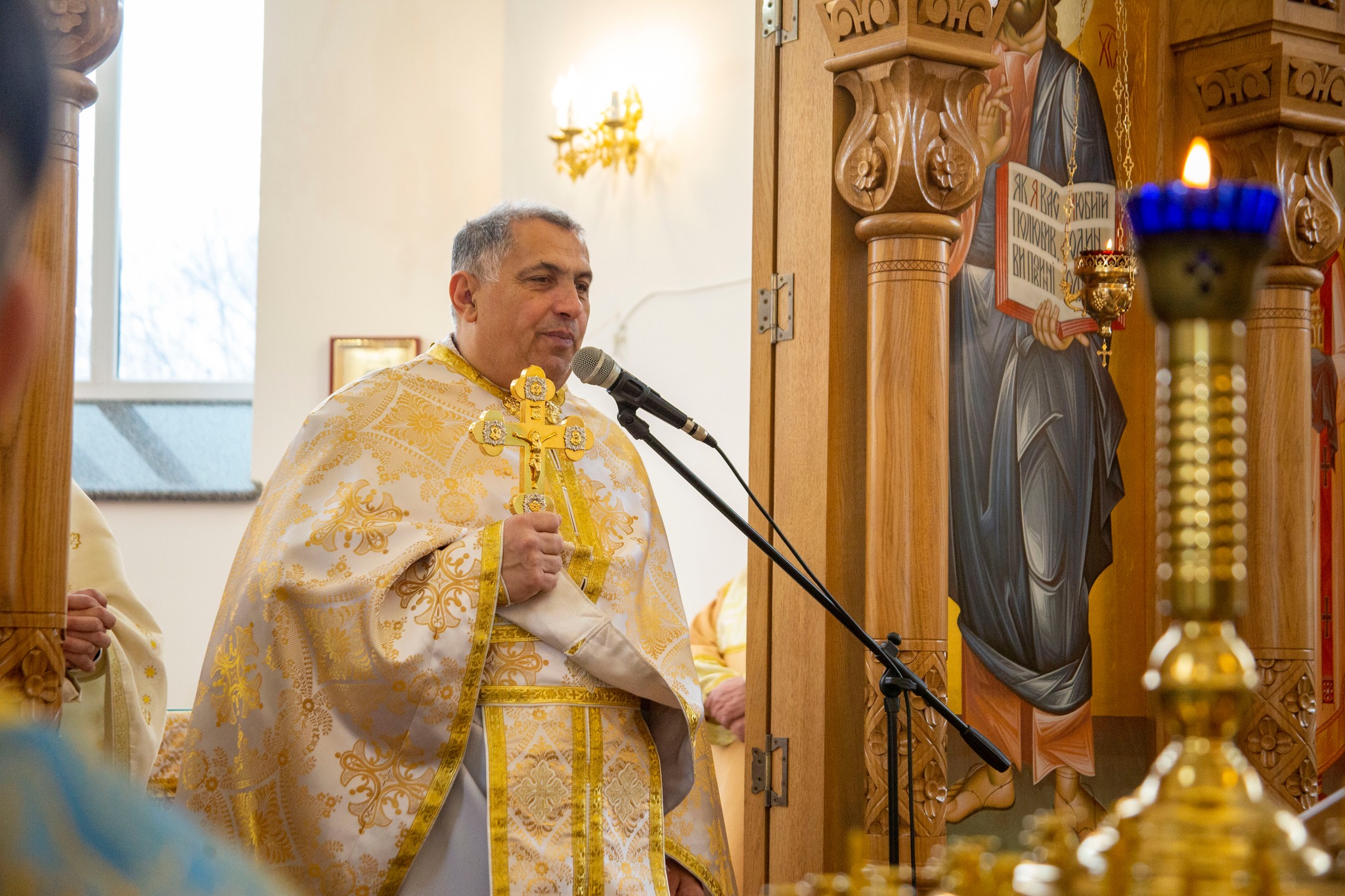 У храмі Трьох Святителів відзначили храмовий празник У храмі Трьох Святителів відзначили храмовий празник