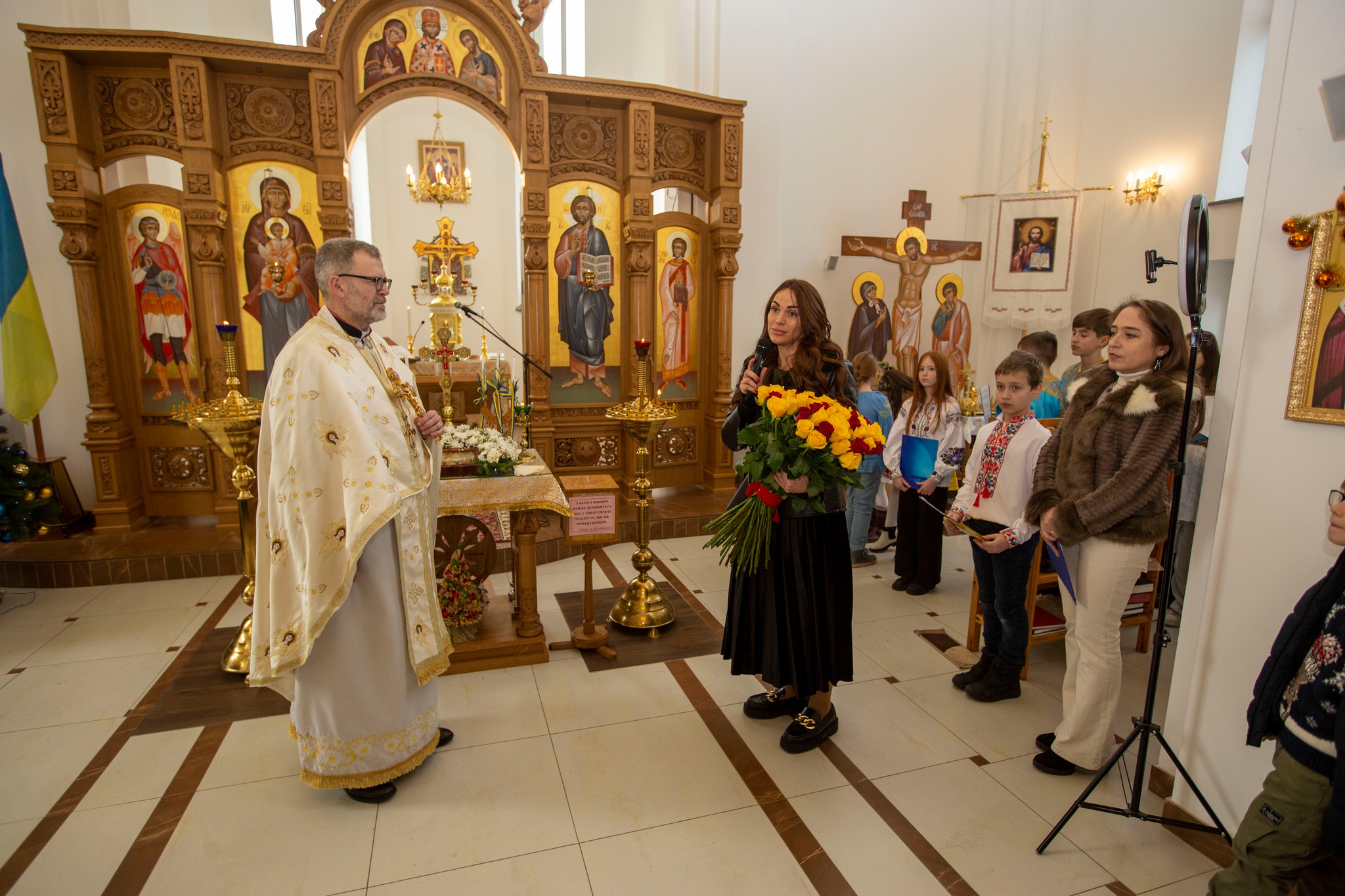 У храмі Трьох Святителів відзначили храмовий празник У храмі Трьох Святителів відзначили храмовий празник