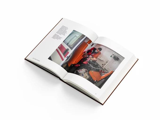 💔📖Український фотограф Євген Малолєтка написав книгу про блокаду Маріуполя 💔📖Український фотограф Євген Малолєтка написав книгу про блокаду Маріуполя