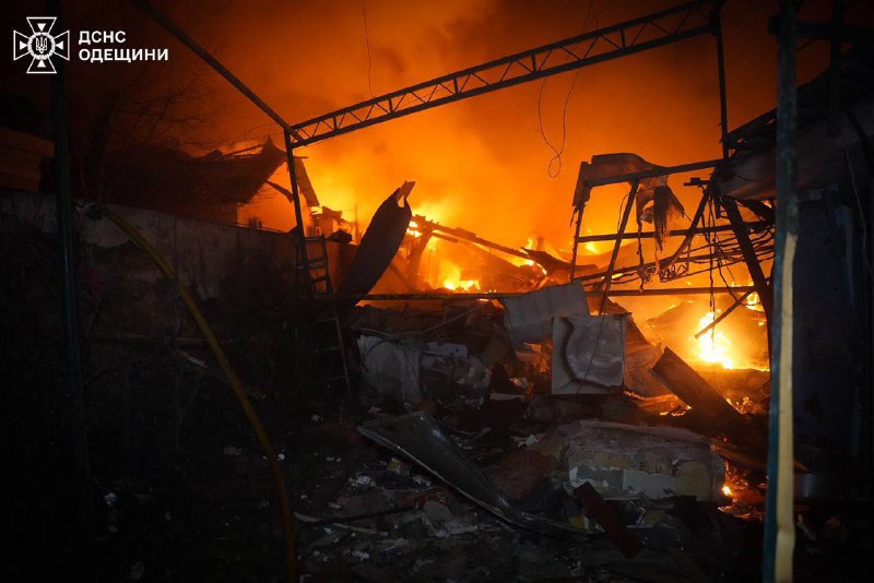 ❗️Вночі російські терористи продовжили атакувати мирну Одещину ударними дронами ❗️Вночі російські терористи продовжили атакувати мирну Одещину ударними дронами