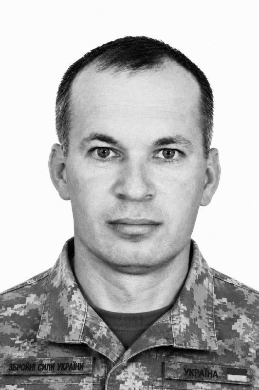 Щоденно о 9 годині – загальнонаціональна хвилина мовчання. Зупиніться, де б ви не були Щоденно о 9 годині – загальнонаціональна хвилина мовчання. Зупиніться, де б ви не були