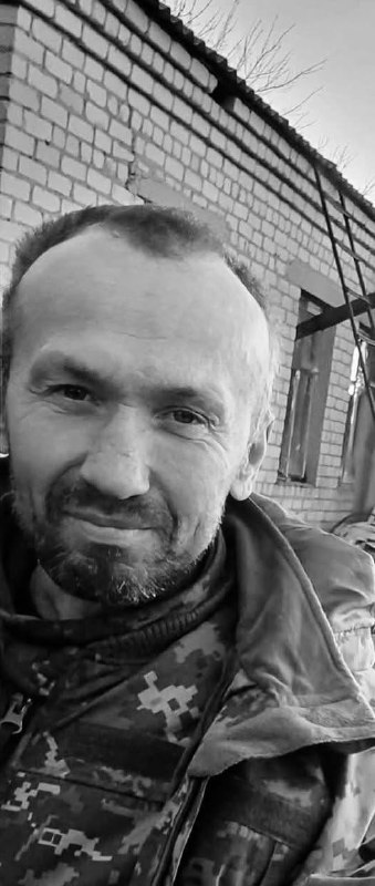 Щоденно о 9 годині – загальнонаціональна хвилина мовчання. Зупиніться, де б ви не були Щоденно о 9 годині – загальнонаціональна хвилина мовчання. Зупиніться, де б ви не були