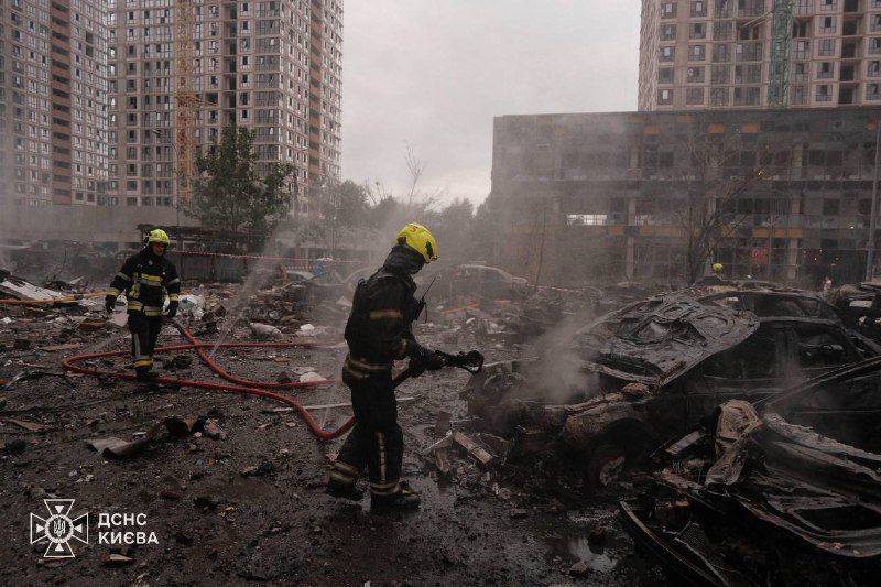 #Київ: внаслідок російської атаки у ніч проти 6 липня загинуло 9 людей та 43 особи отримали травми, зокрема 2 дитини #Київ: внаслідок російської атаки у ніч проти 6 липня загинуло 9 людей та 43 особи отримали травми, зокрема 2 дитини
