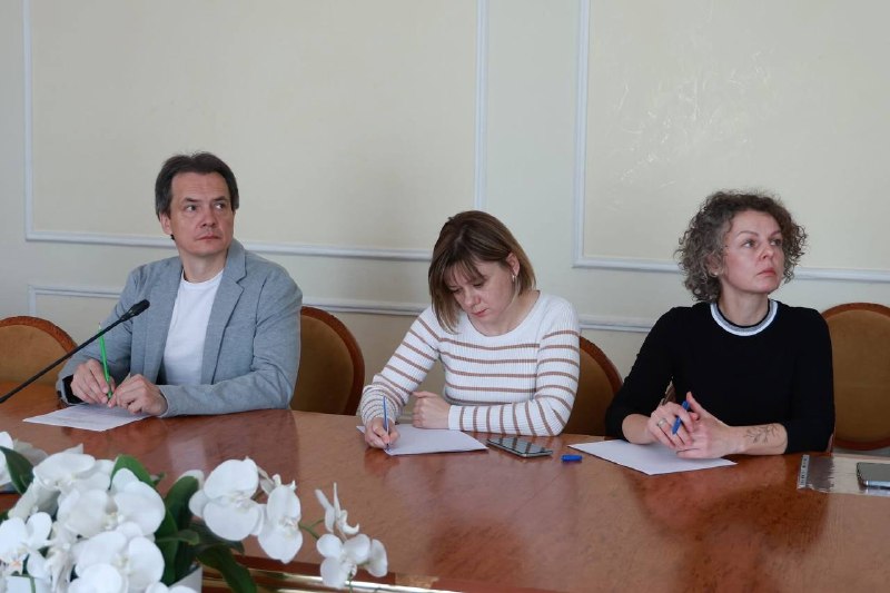 Провів чергову нараду щодо реалізації Плану стійкості Хмельницької області. Провів чергову нараду щодо реалізації Плану стійкості Хмельницької області.