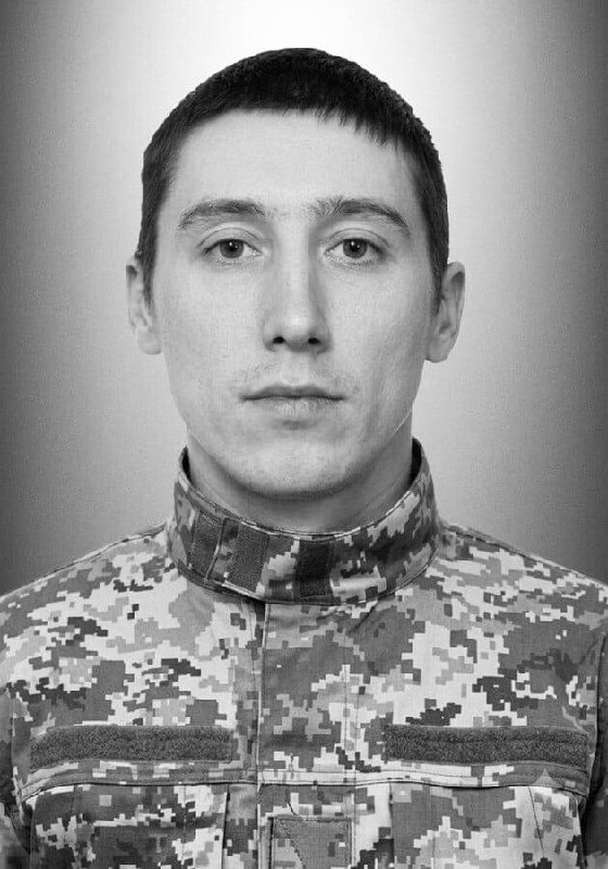 Щоденно о 9 годині – загальнонаціональна хвилина мовчання. Зупиніться, де б ви не були Щоденно о 9 годині – загальнонаціональна хвилина мовчання. Зупиніться, де б ви не були