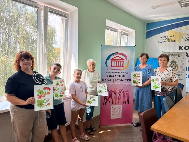 У координаційному центрі «Вільні разом» у Вінниці продовжують підтримувати переселенців з Херсонщини. У координаційному центрі «Вільні разом» у Вінниці продовжують підтримувати переселенців з Херсонщини.
