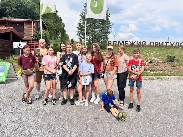 Громади Львівщини приймають дітей із Луганщини на літній відпочинок за проєктом «Пліч-о-пліч»
У межах національного проєкту «Пліч-о-пліч Громади Львівщини приймають дітей із Луганщини на літній відпочинок за проєктом «Пліч-о-пліч»
У межах національного проєкту «Пліч-о-пліч