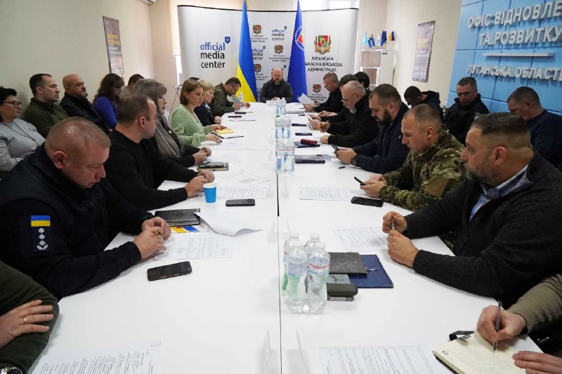 Рада оборони Луганської області затвердила лише один запит з 10, які надійшли від військових частин Рада оборони Луганської області затвердила лише один запит з 10, які надійшли від військових частин