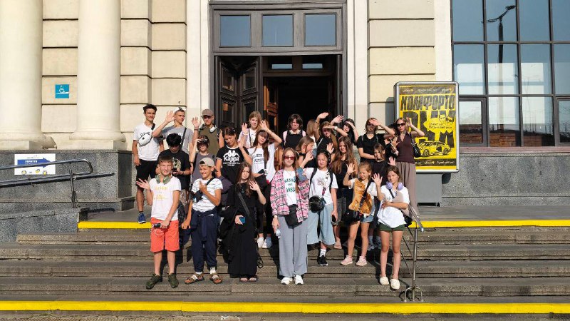 Діти з Херсонщини вирушили на оздоровлення до Львівщини
Там протягом шести днів 25 дітей з Киселівки Діти з Херсонщини вирушили на оздоровлення до Львівщини
Там протягом шести днів 25 дітей з Киселівки