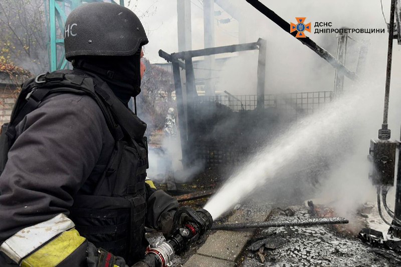 #Дніпропетровщина: від російських ударів потерпали п’ять районів.
🔸 Нікопольський район #Дніпропетровщина: від російських ударів потерпали п’ять районів.
🔸 Нікопольський район